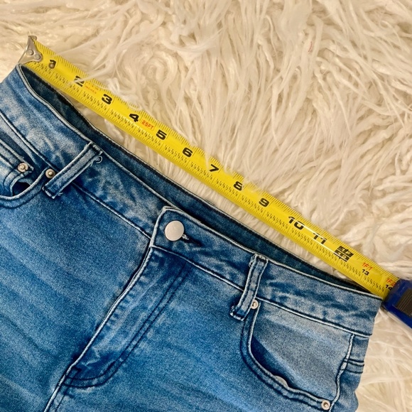 Emmiol "Flare Jeans in Blue Denim" NWT - Picture 11 of 16